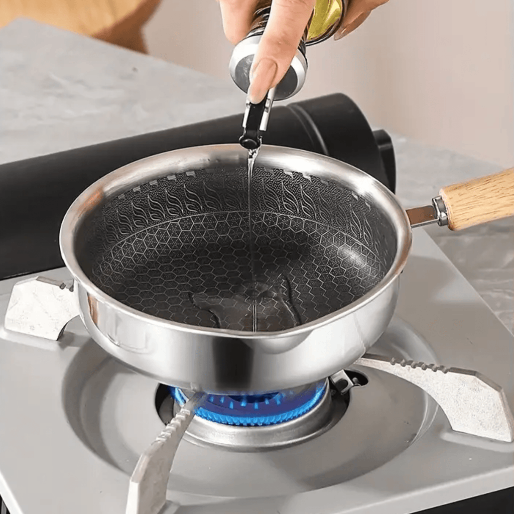 Stainless Steel Nonstick Mini Frying Pan with Wooden Handle (13cm)