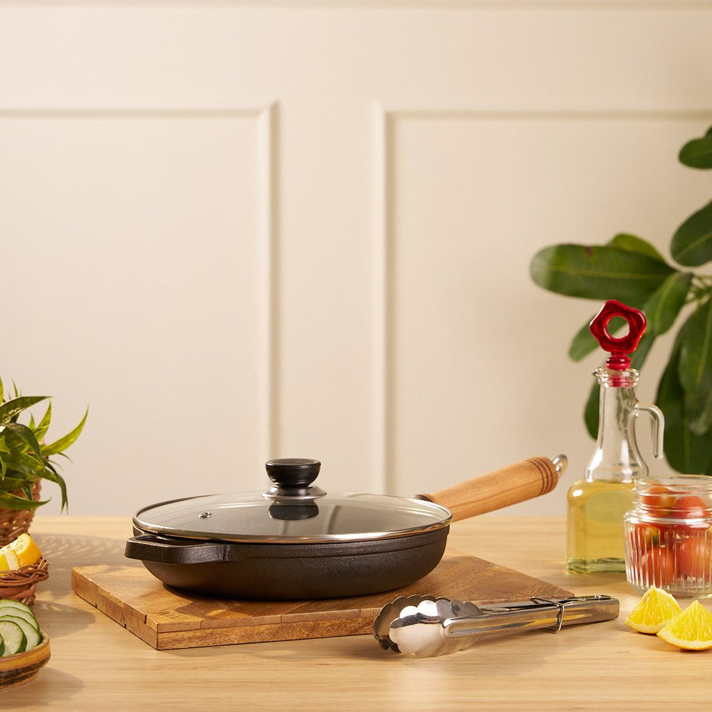 Ultra Heat Cast Iron Skillet Pan with Wooden Handle(22cm)