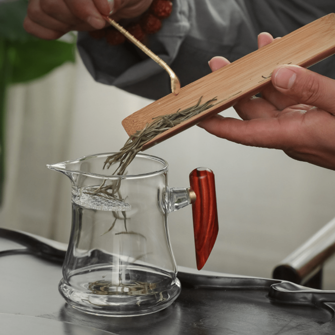 Borosilicate Glass Crescent Filter Cup with Wooden Handle(360ml)