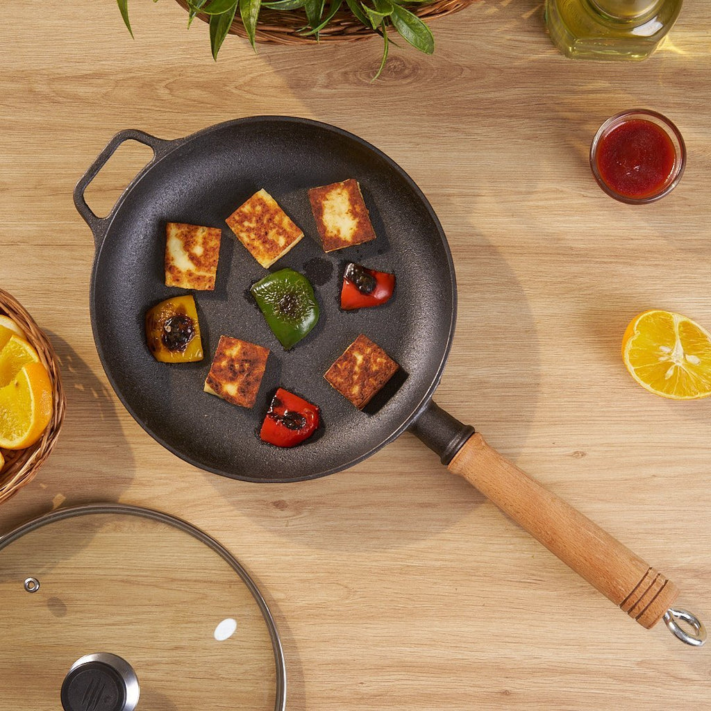 Ultra Heat Cast Iron Skillet Pan with Wooden Handle(22cm)