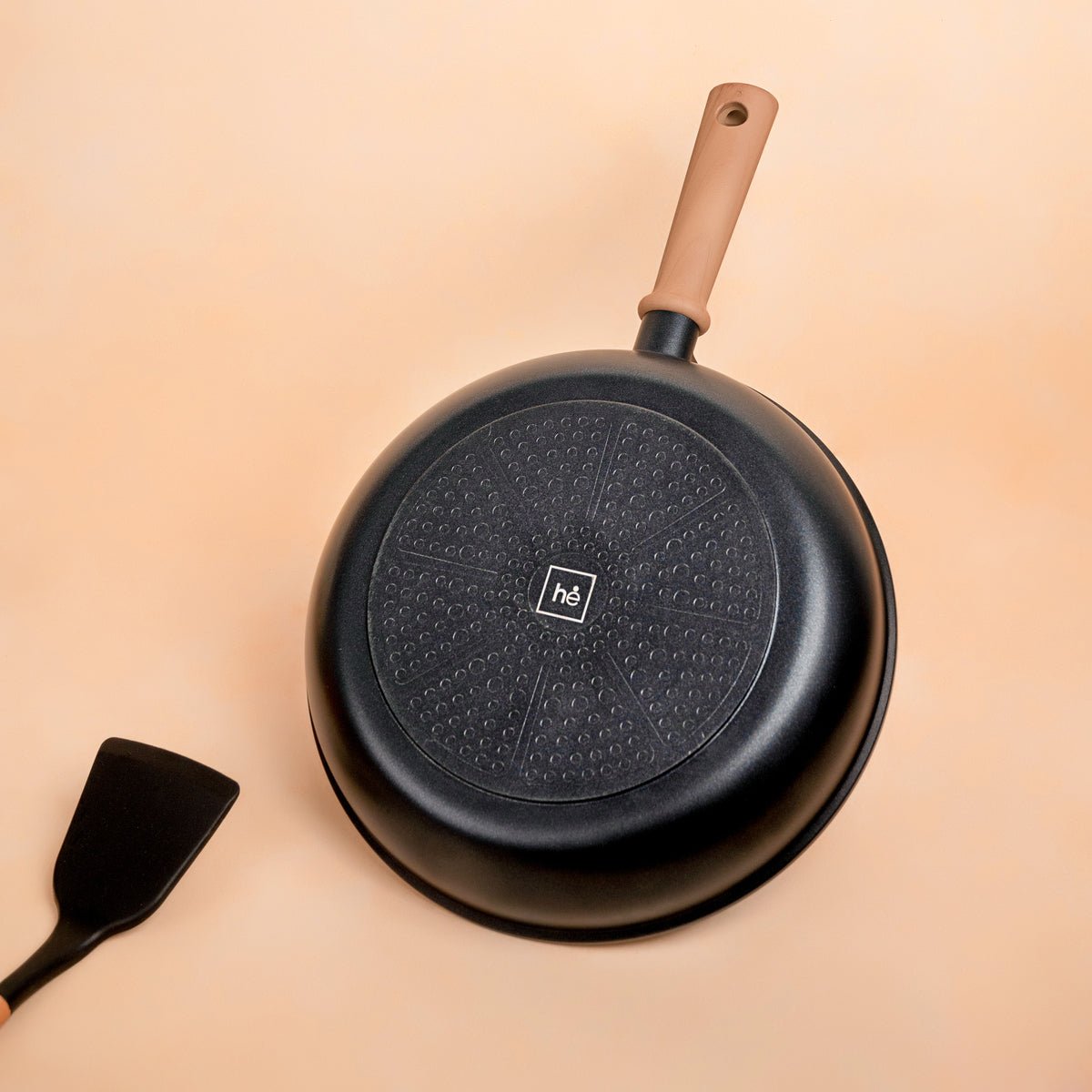 Titanium Non-Stick Induction Frying Pan with Glass Lid (24cm)