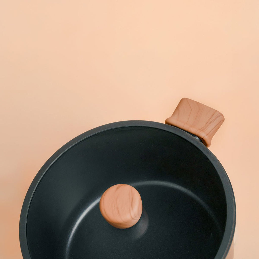 Titanium Non-Stick Soup Pot with Lid (24cm)