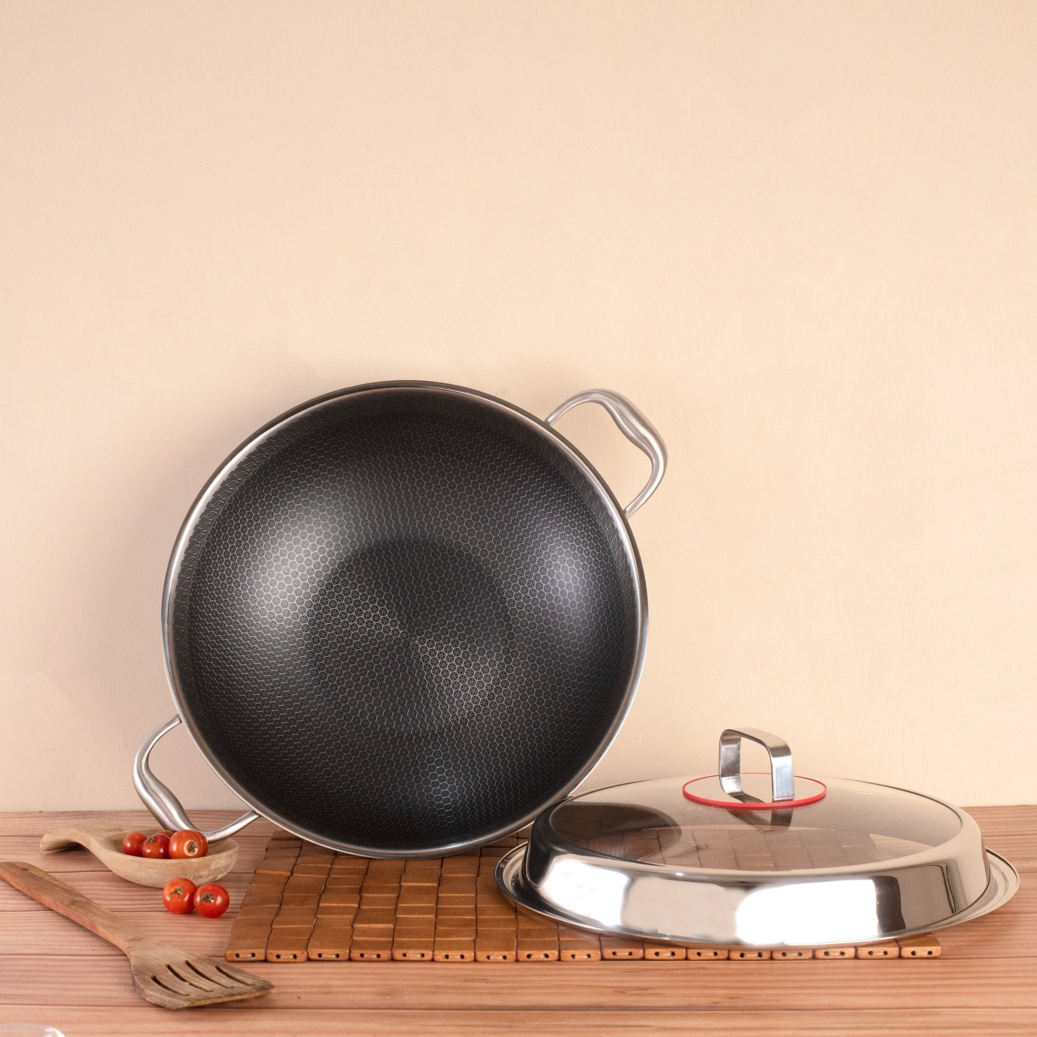 Stainless Steel Multipurpose Honeycomb Non-Stick Frying Pan with Lid(34cm)