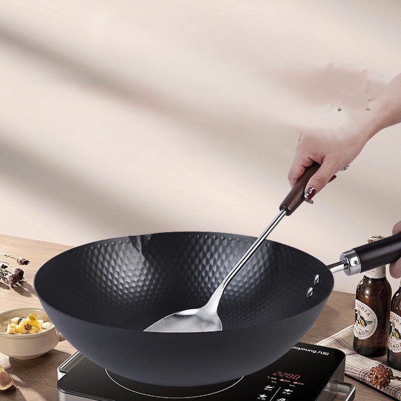 Traditional Uncoated Iron Wok with Wooden Handle & Glass Lid (30cm)